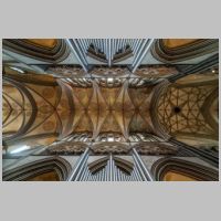 Salisbury Cathedral, photo Boris Roman Mohr, flickr,18.jpg